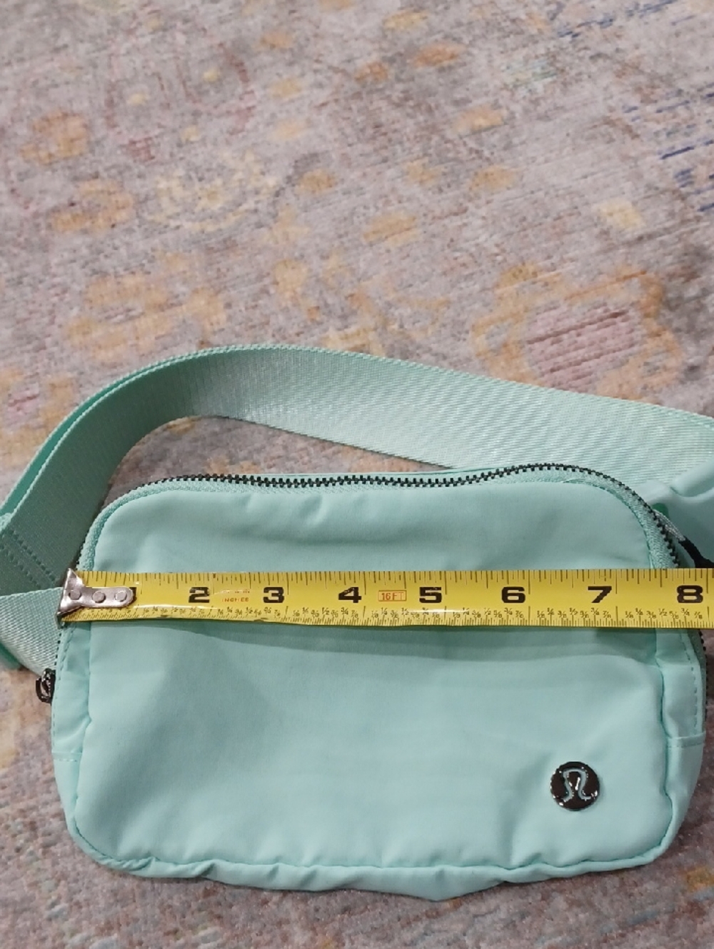 Lululemon Everywhere Belt Bag - Picture 6 of 7